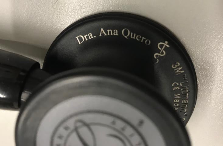 3M™ Littmann® Cardiology IV™, campana de acabado en color negro, tubo azul marino y vástago y auricular color negro 6168N