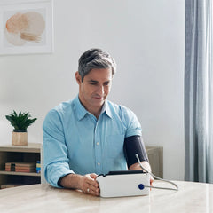 OMRON COMPLETE - Monitor de Presión Arterial y ECG Inteligente para Vigilar la Hipertensión y la FA